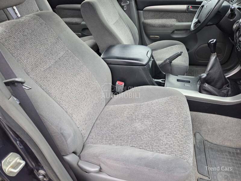 Toyota Land Cruiser 3.0D-4D