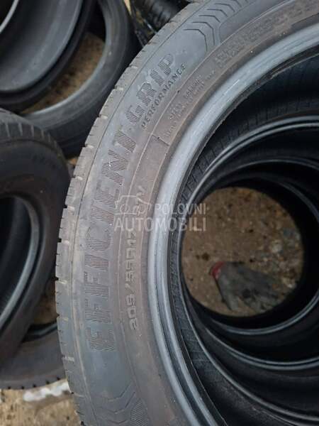 Goodyear 205/55 R17 Letnja