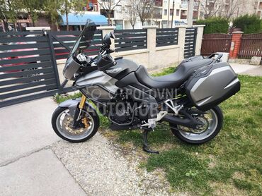 Triumph tiger1050