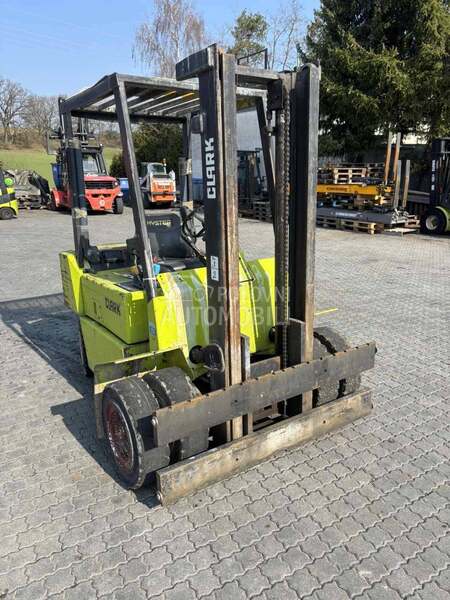 Clark 2,5 tona