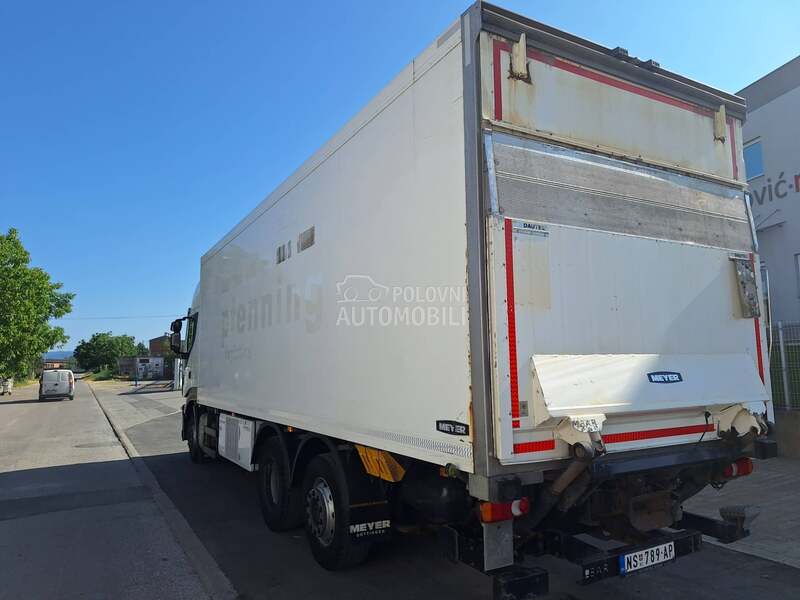 Iveco Stralis 26s420