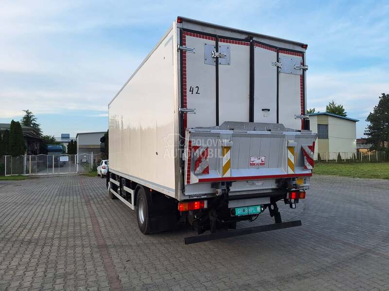 Iveco Stralis 19s360