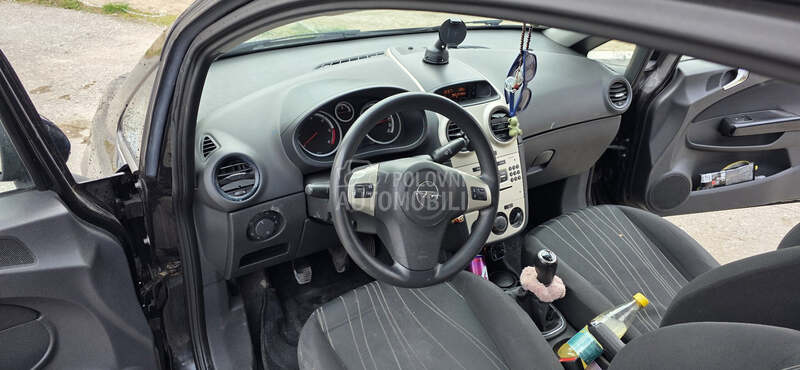 Opel Corsa D 