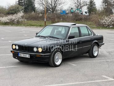 BMW 320 e30