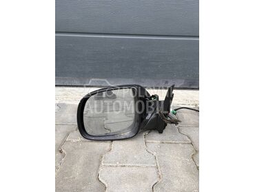 Levi crni retrovizor za Volkswagen Touareg od 2007. do 2010. god.