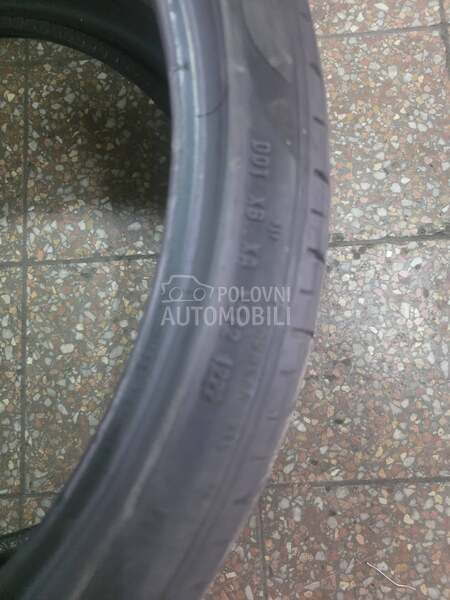 Pirelli 285/30 R22 Letnja