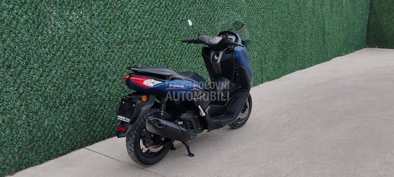 Yamaha N max