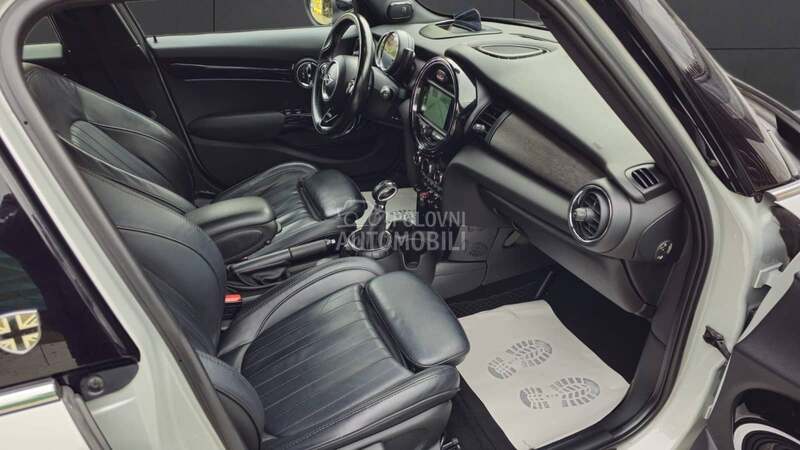 MINI Cooper S D/A u t o m a t/CH