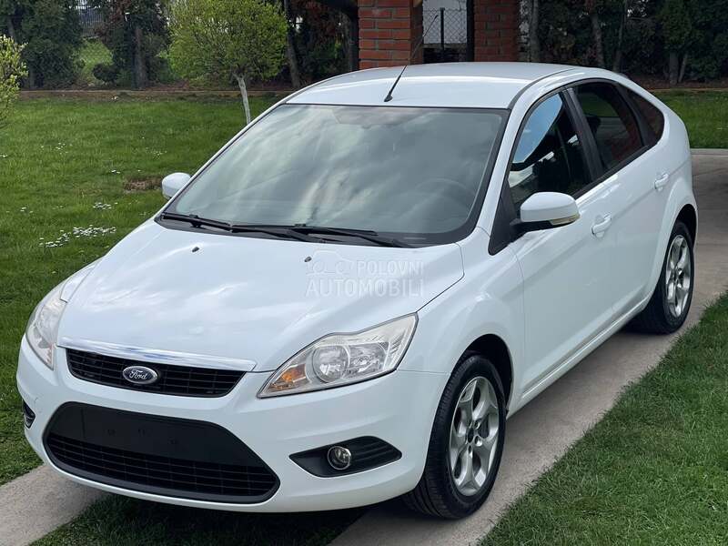 Ford Focus 1.6B
