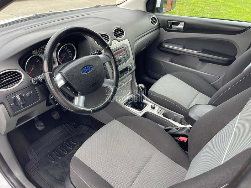 Ford Focus 1.6B
