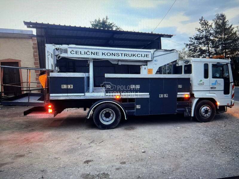 Volvo Fl220