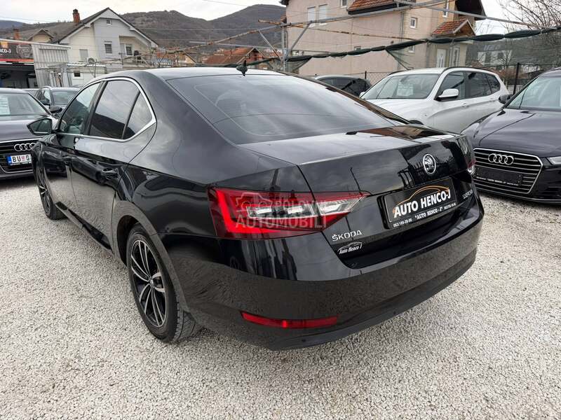 Škoda Superb 