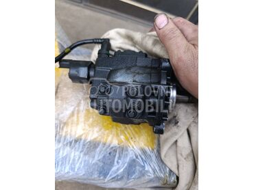 Boš pumpa za Peugeot 307 od 2001. do 2005. god.
