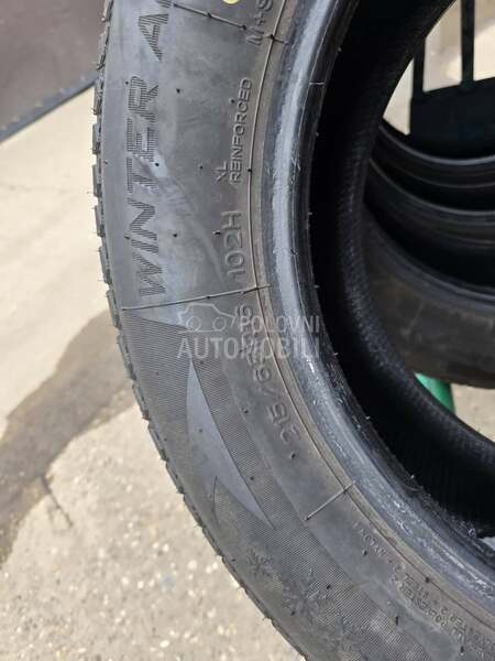 Yokohama 215/65 R16 Zimska