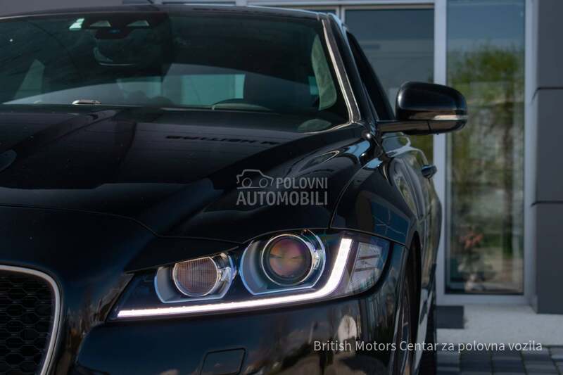 Jaguar XF 
