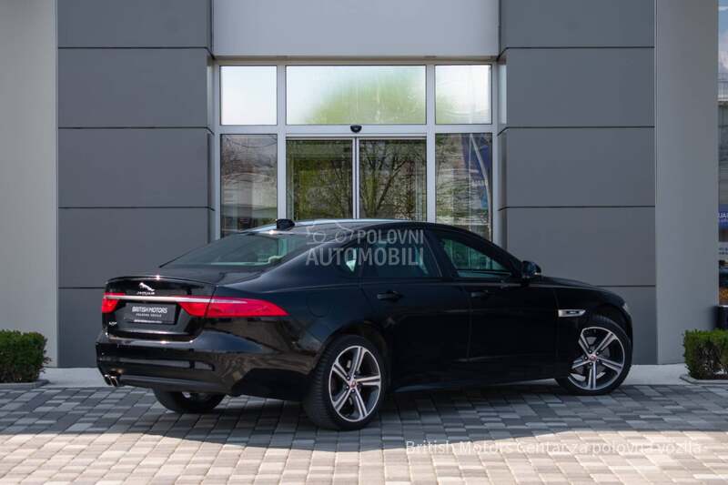 Jaguar XF 