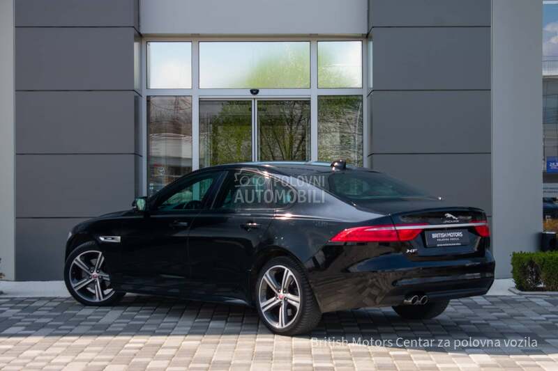 Jaguar XF 