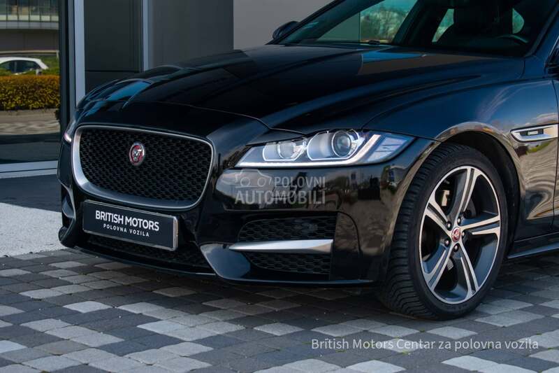 Jaguar XF 