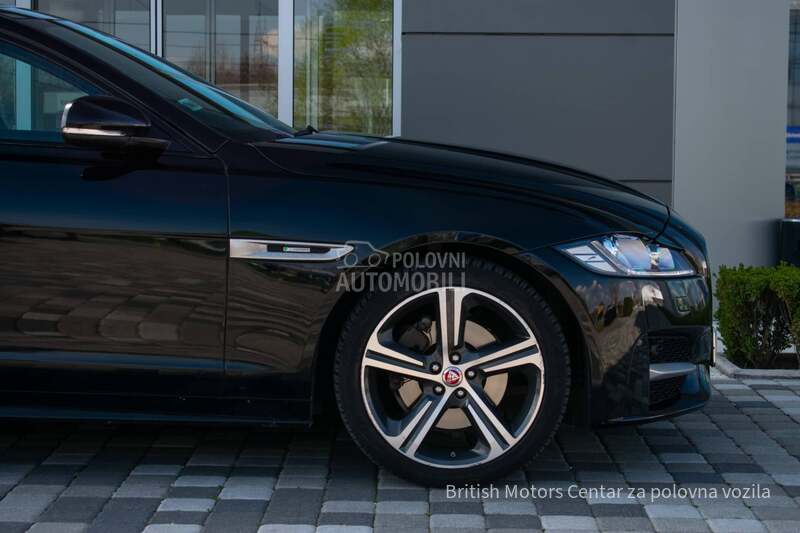 Jaguar XF 