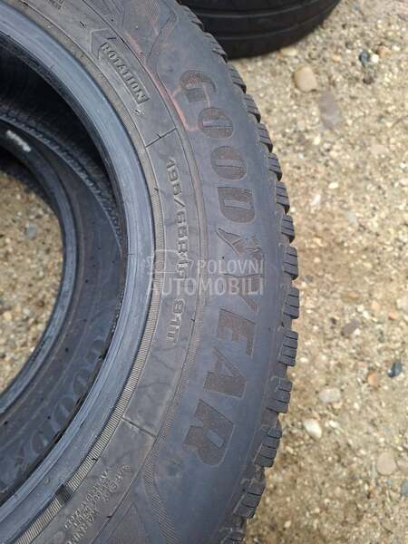 Goodyear 195/65 R15 Zimska
