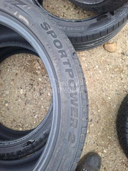 Tristar 245/40 R19 Letnja