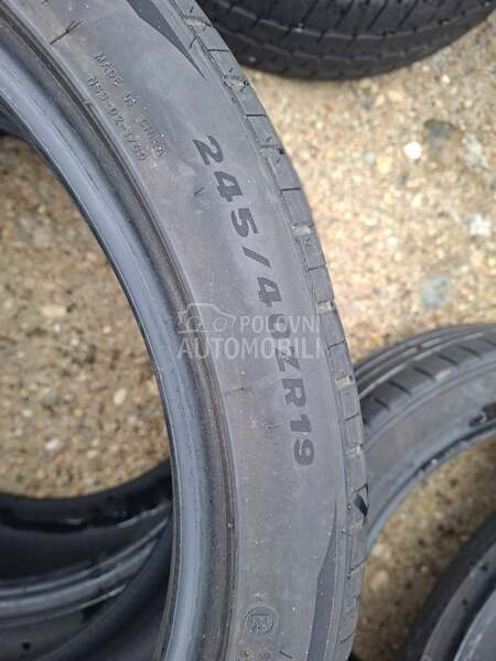 Tristar 245/40 R19 Letnja