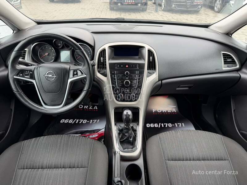 Opel Astra J 155 000 k m