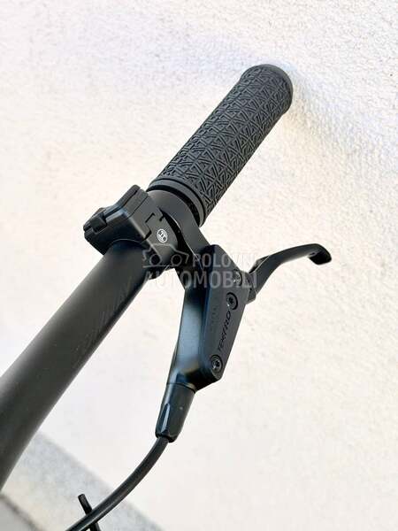 Yamaha Conway Bosch 625wh