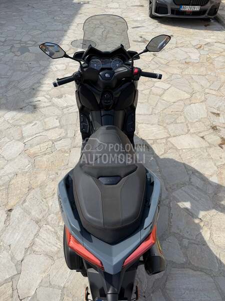 Yamaha xmax 300 techmax