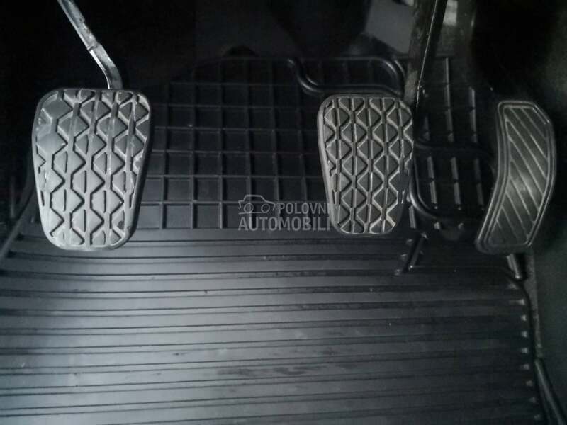 Mazda 2 1.3/Fecelift/DE/NOVA