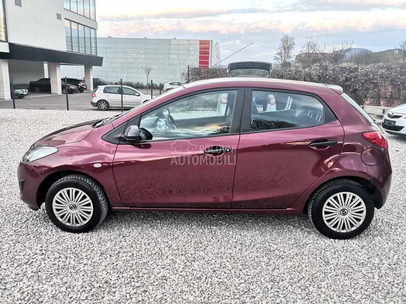 Mazda 2 1.3/Fecelift/DE/NOVA