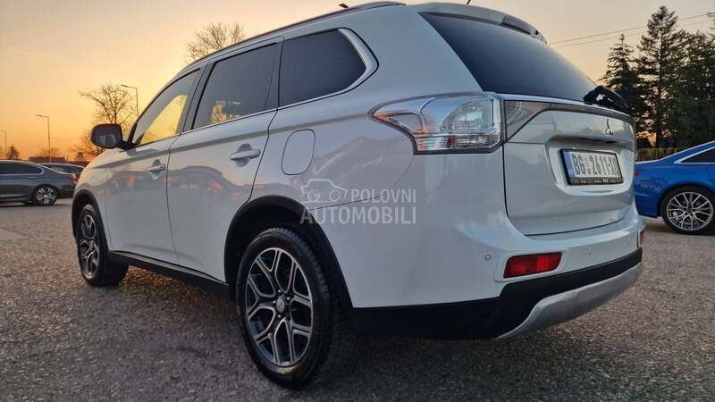 Mitsubishi Outlander 2.2 INTENSE