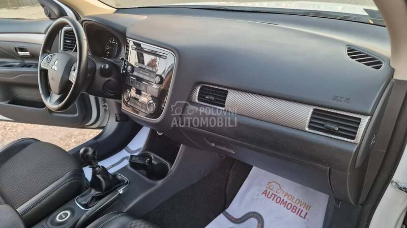 Mitsubishi Outlander 2.2 INTENSE