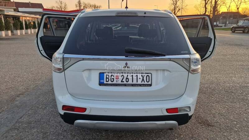 Mitsubishi Outlander 2.2 INTENSE