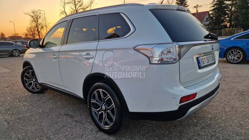 Mitsubishi Outlander 2.2 INTENSE