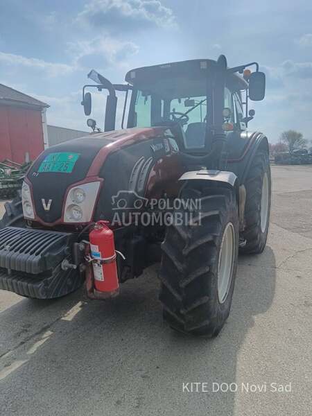 Valtra T153