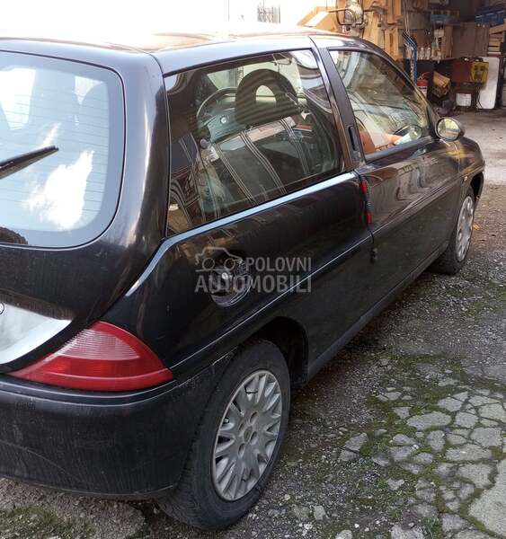 Lancia Ypsilon 