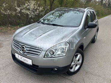 Nissan Qashqai + 2 tekna/pano/4x4