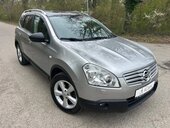 Nissan Qashqai + 2 tekna/pano/4x4