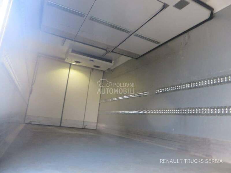 Renault D12 HLADNJACA