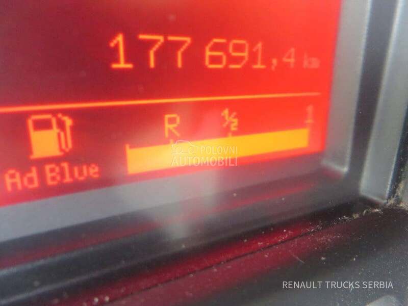 Renault D12 HLADNJACA