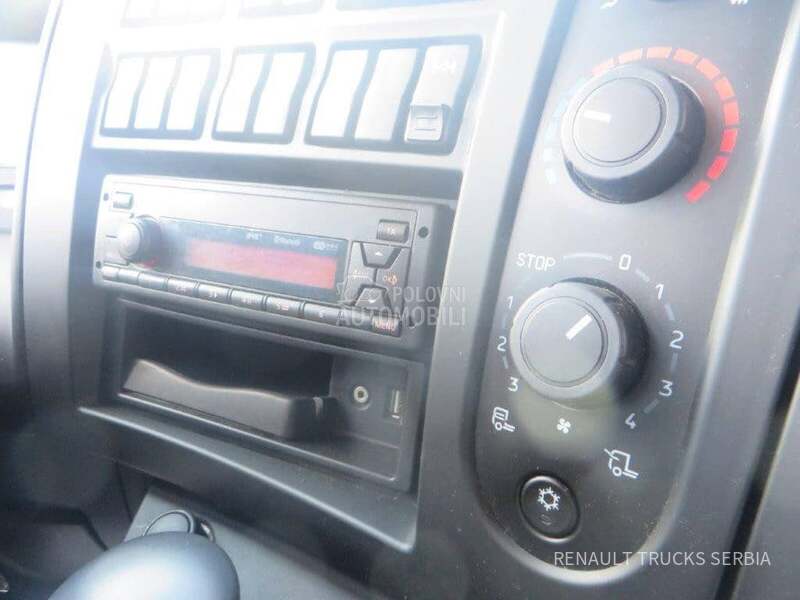 Renault D12 HLADNJACA