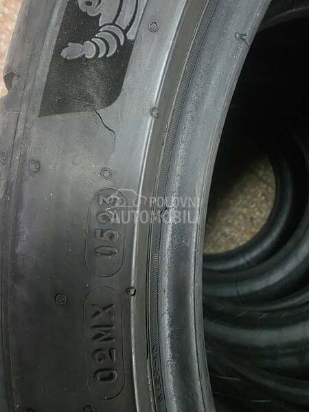 Michelin 235/40 R19 Letnja