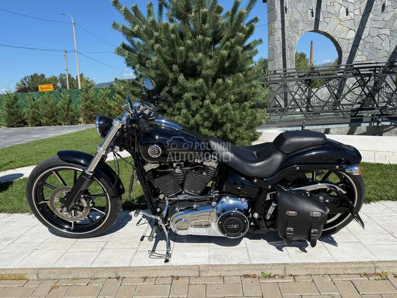 Harley Davidson breakout CH