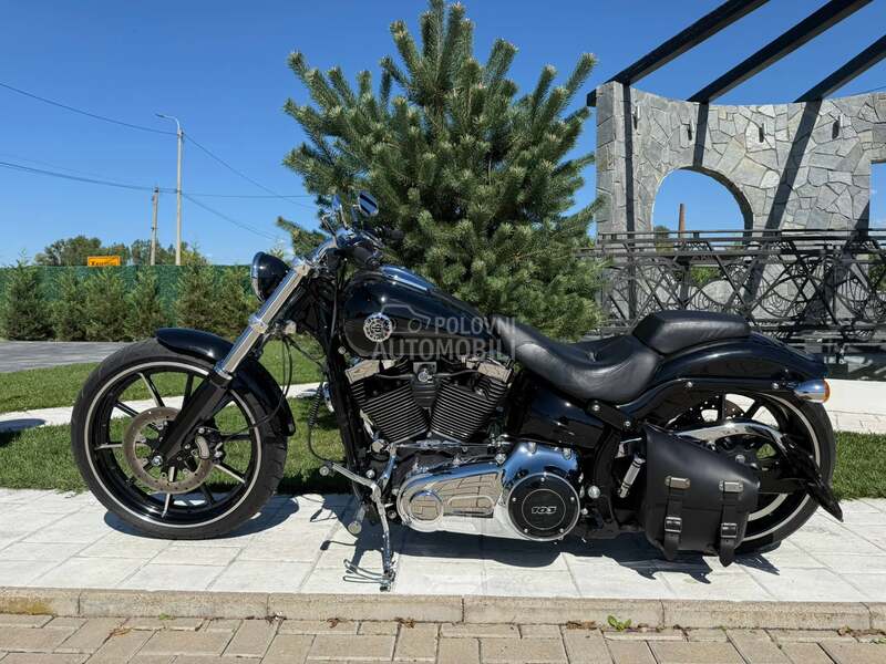 Harley Davidson breakout CH
