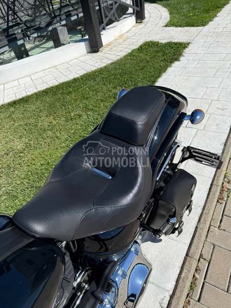 Harley Davidson breakout CH