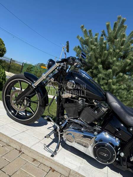 Harley Davidson breakout CH