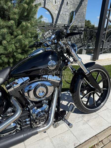 Harley Davidson breakout CH