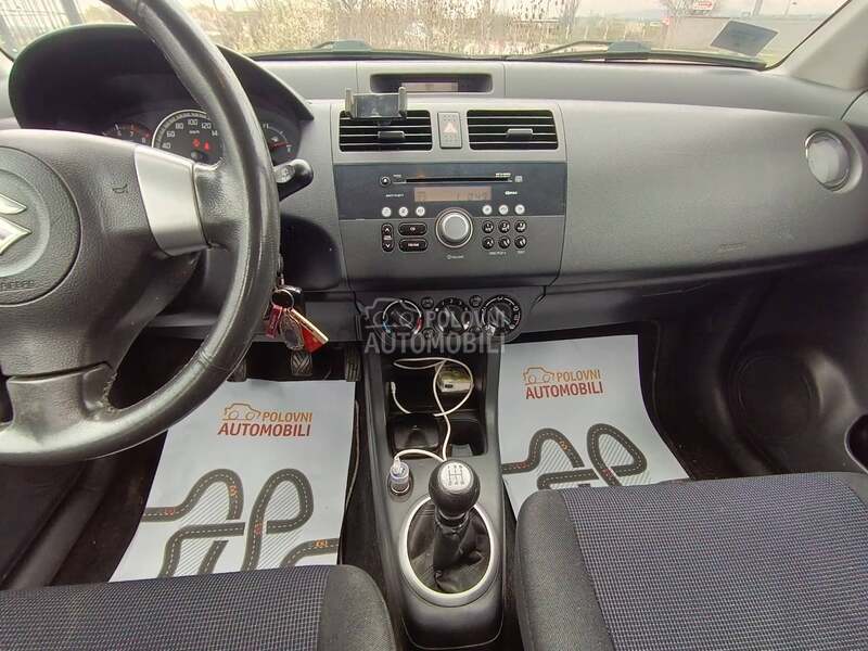 Suzuki Swift 