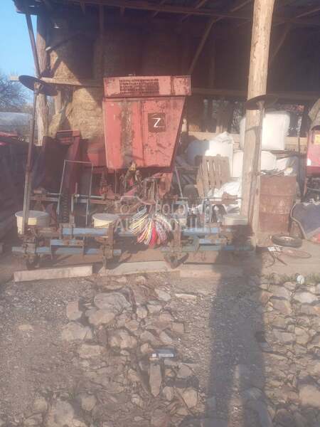 OLT Sejalica za kukuruz